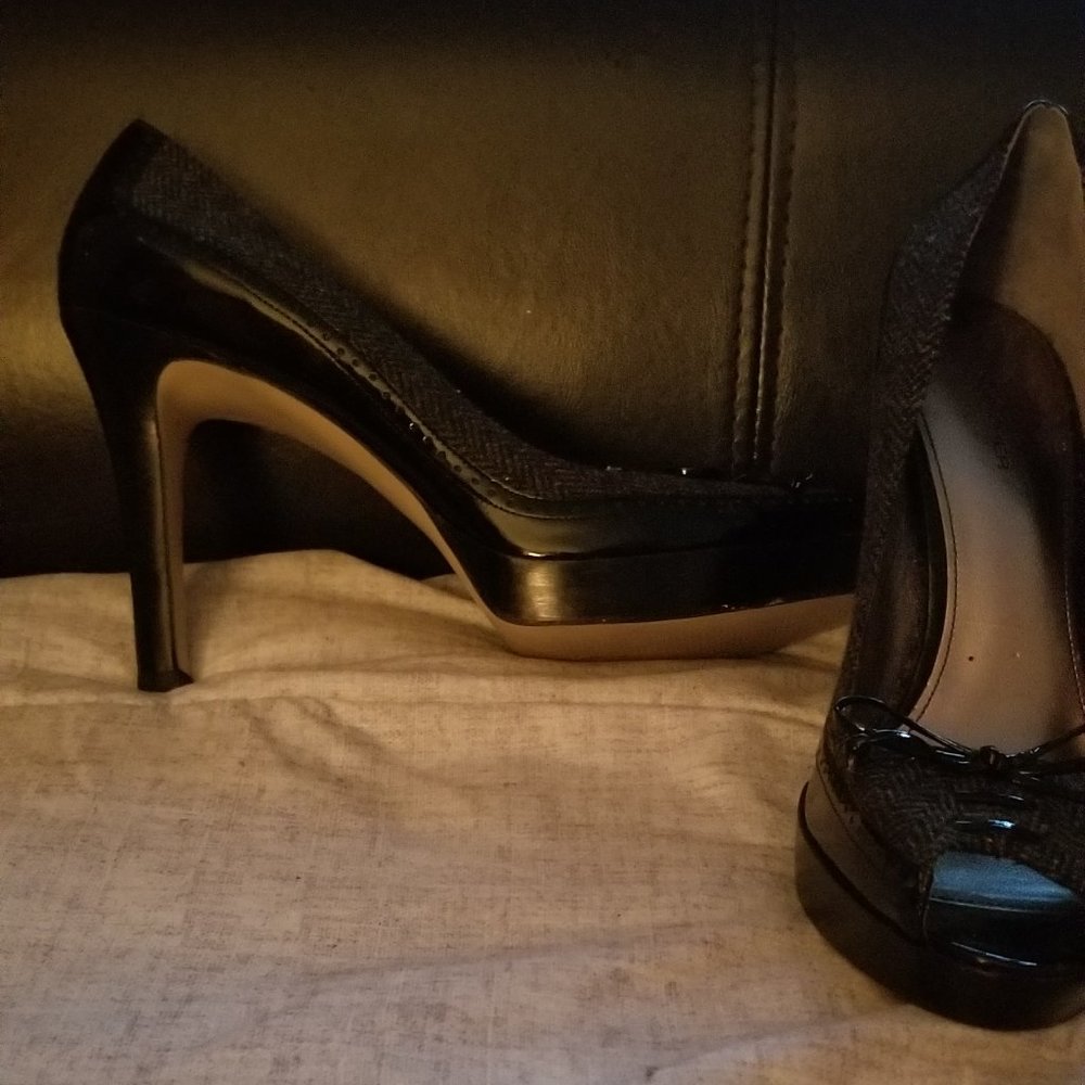 Heels - Picture 6 of 6